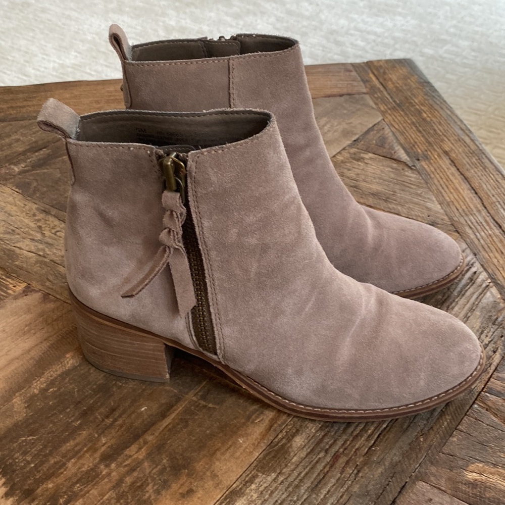 Suede Booties. Excellent condition. - Picture 3 of 6